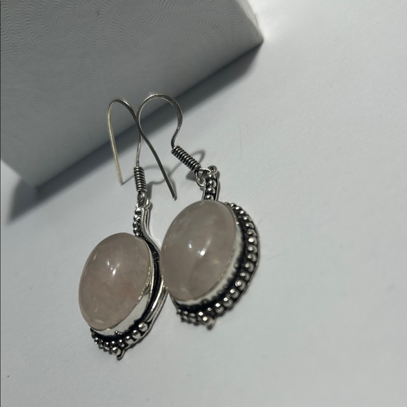 Rose quartz drop earrings set in  silver - Picture 4 of 7